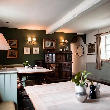 Oda ve Kahvaltı The Wellington Heifer